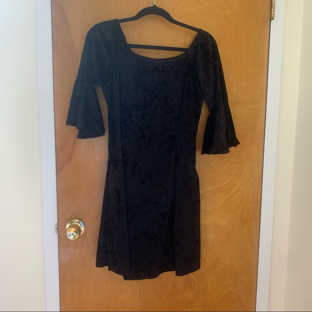Crushed velvet babydoll black mini dress